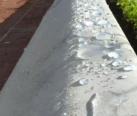 南吕镇硅烷浸渍涂料在混凝土保护中的应用